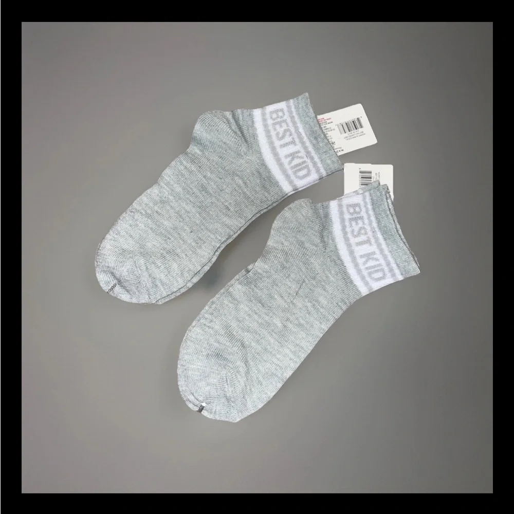Ankle Socks With The Phrase “BEST KID” GRAY W/White Strips U Get 2 Pairs